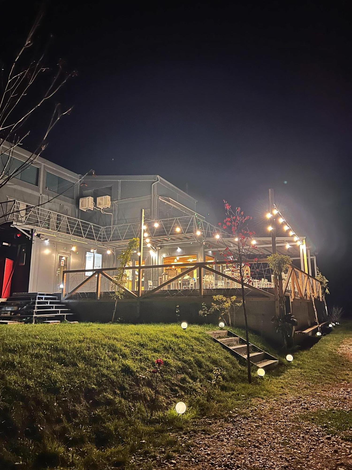 Hotel Flandra Glamping Corbeni Zewnętrze zdjęcie