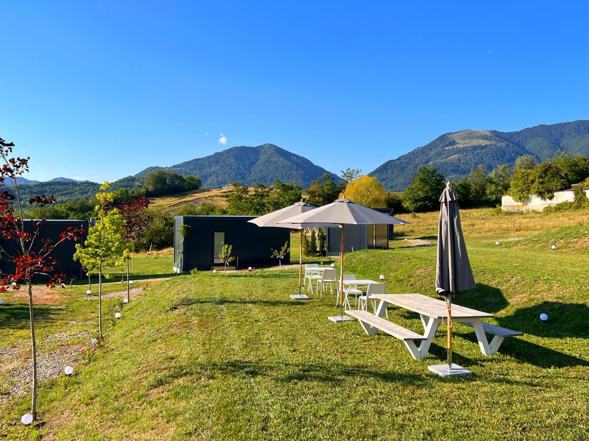 Hotel Flandra Glamping Corbeni Zewnętrze zdjęcie