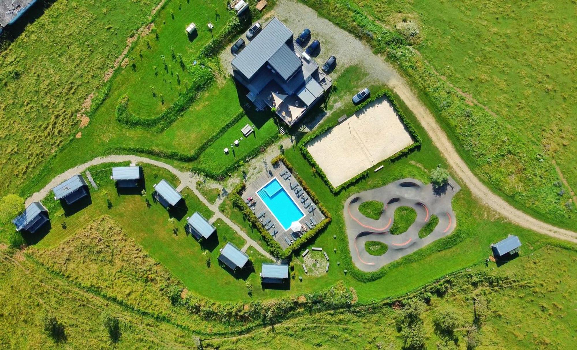 Hotel Flandra Glamping Corbeni Zewnętrze zdjęcie